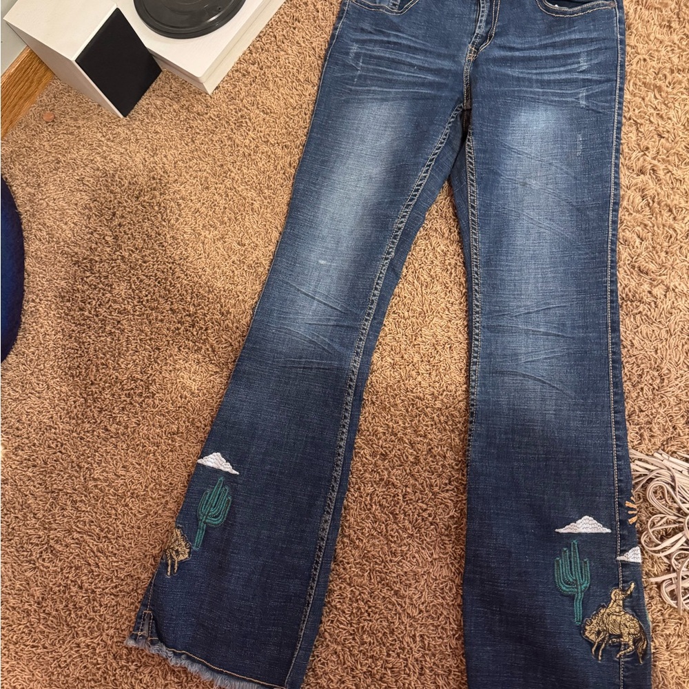 Stylish Blue Embroidered Women's Jeans